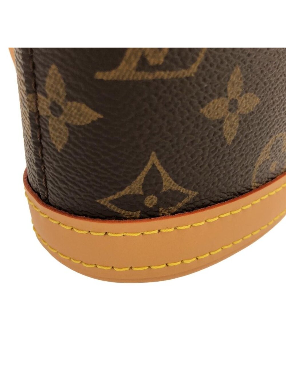 Louis Vuitton Monogram Fold Pouch - Picture 5 of 9